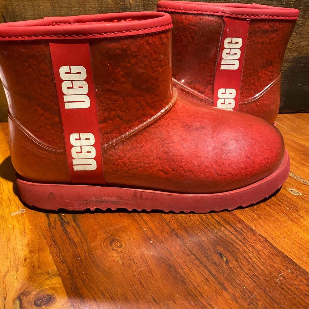 Samba red UGG waterproof boots size 5